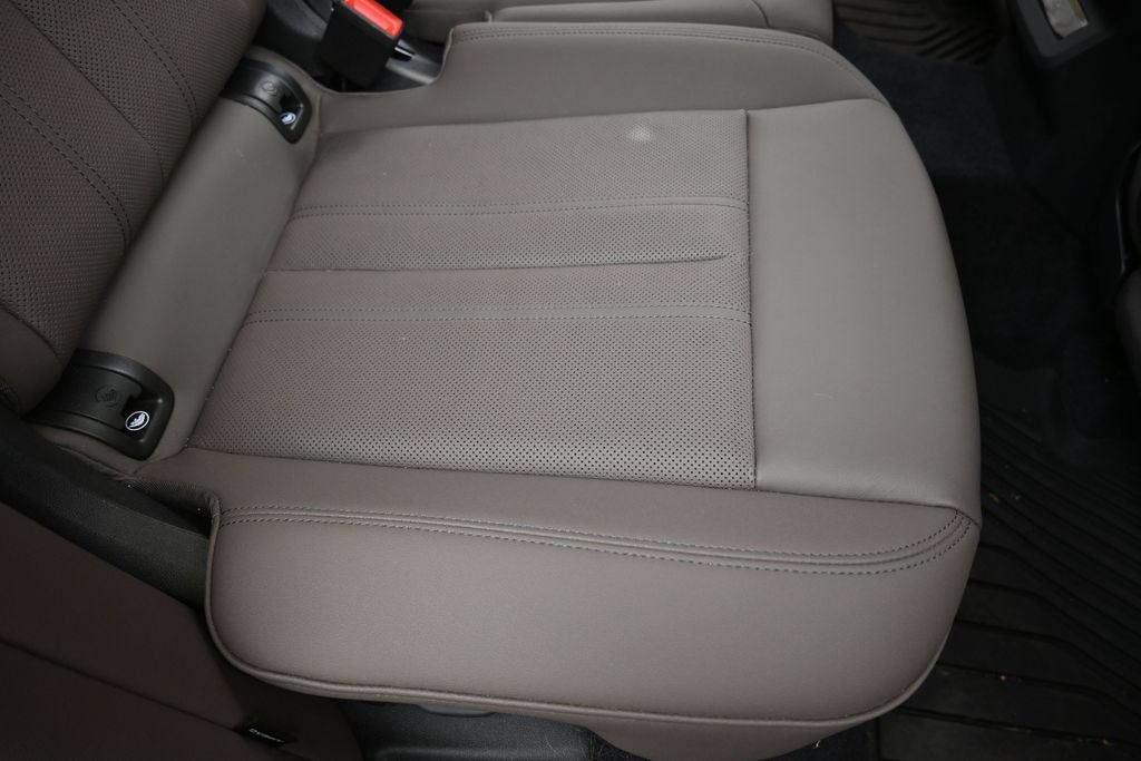 Used 2025 Audi Q5 Premium Plus w/ Premium Plus AWD/4WD image 16