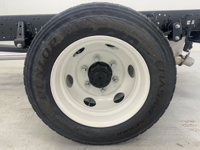 New 2025 Chevrolet Low Cab Forward image 23