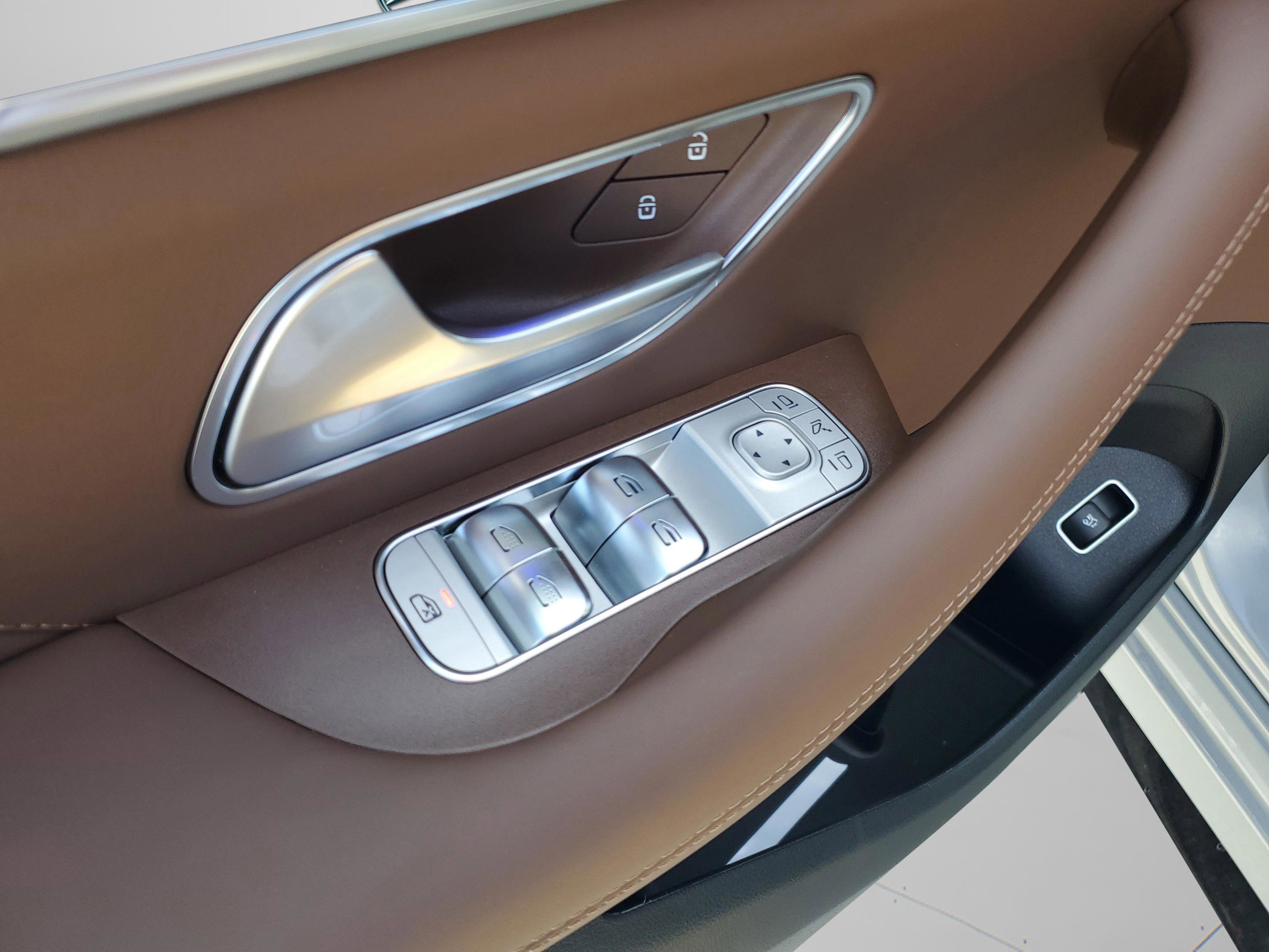 New 2026 Mercedes-Benz GLE 63 AMG S image 25