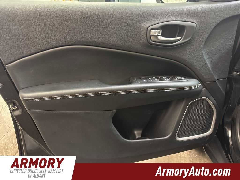 Used 2020 Jeep Compass Sport image 7