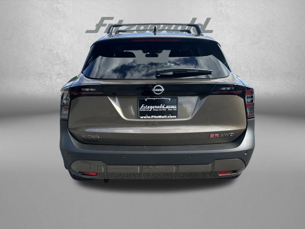 New 2026 Nissan Kicks SR w/ Cold Weather Package image 6