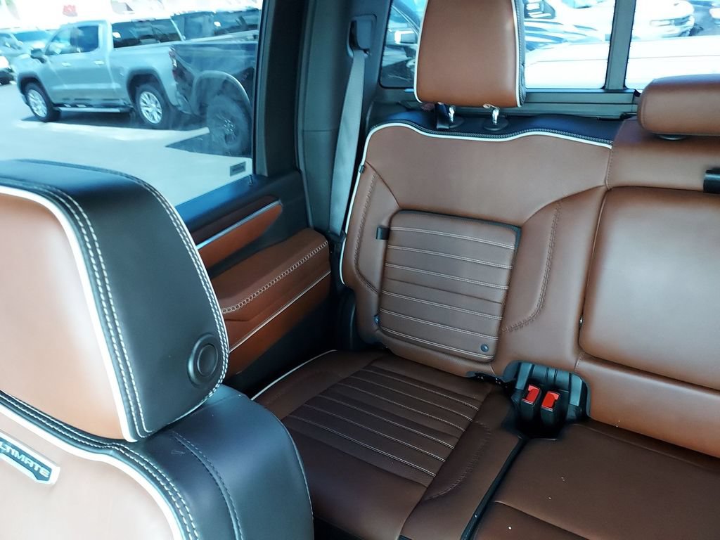 Used 2024 GMC Sierra 2500 Denali Ultimate AWD/4WD image 12