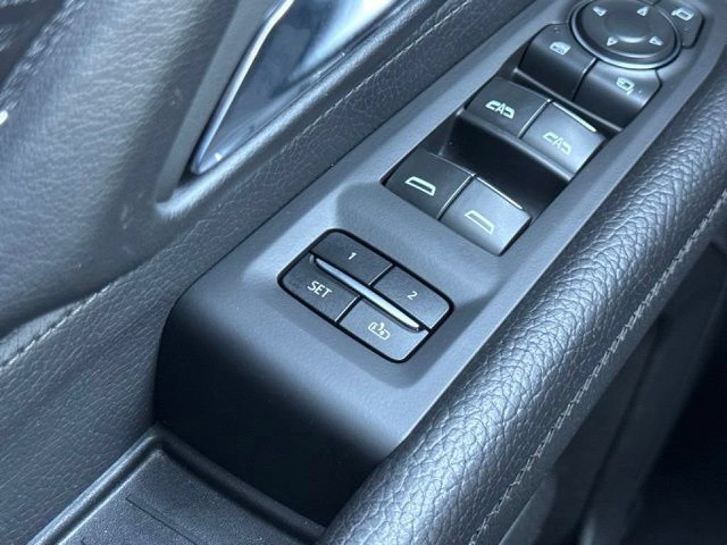 Used 2024 GMC Yukon Denali AWD/4WD image 55