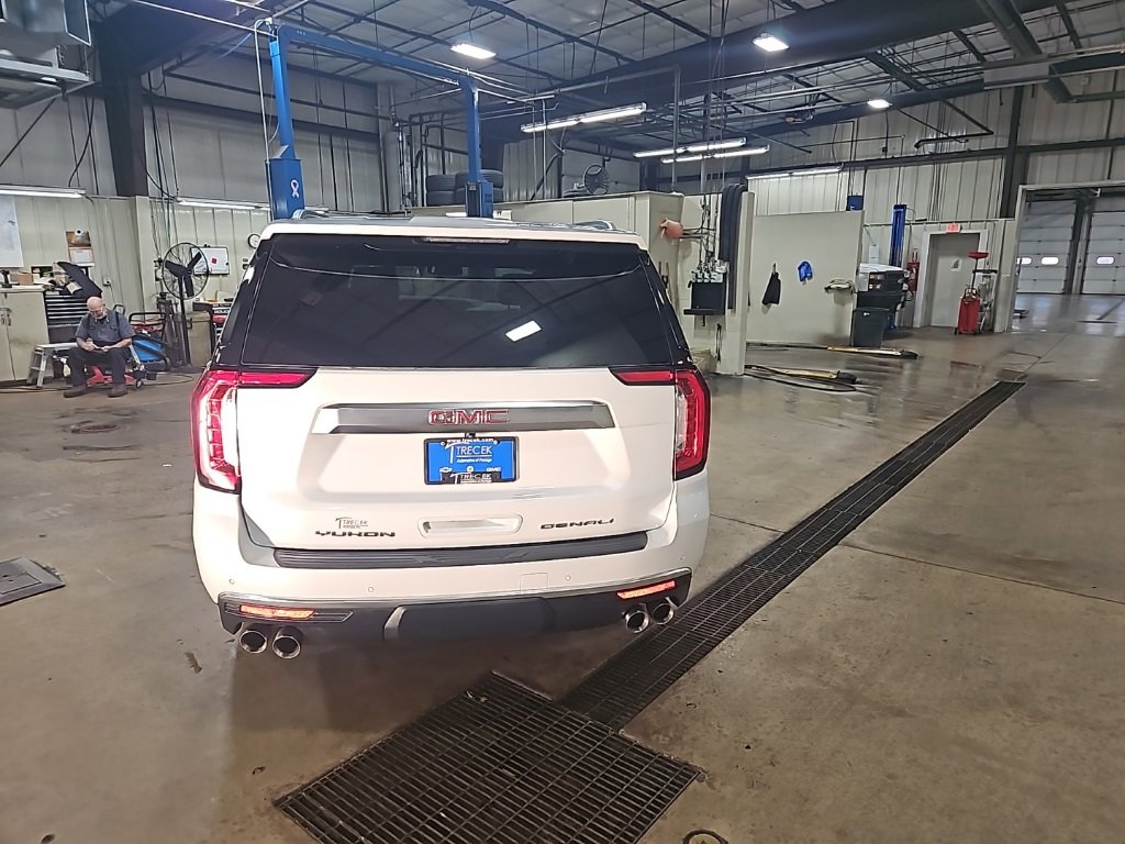 Used 2024 GMC Yukon Denali w/ Max Trailering Package image 6
