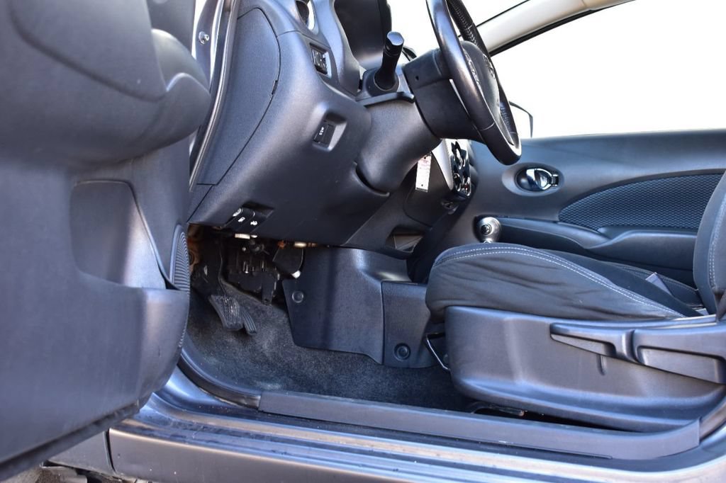 Used 2016 Nissan Versa Note SV FWD image 16