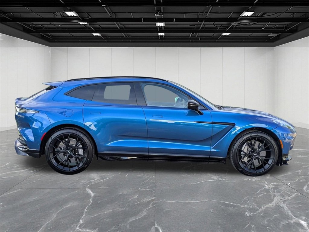 New 2025 Aston Martin DBX 707 image 10