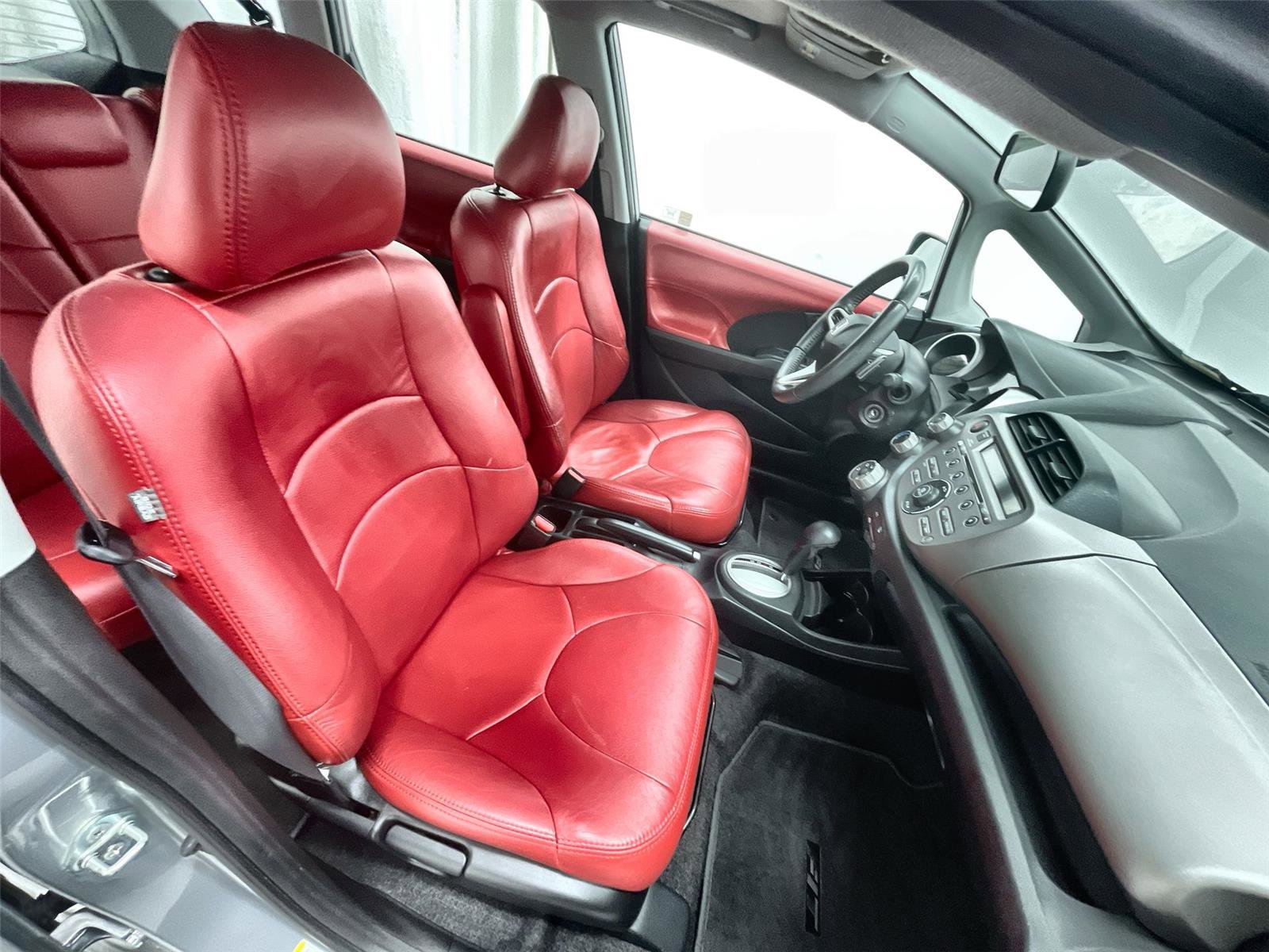 Used 2011 Honda Fit Sport image 25