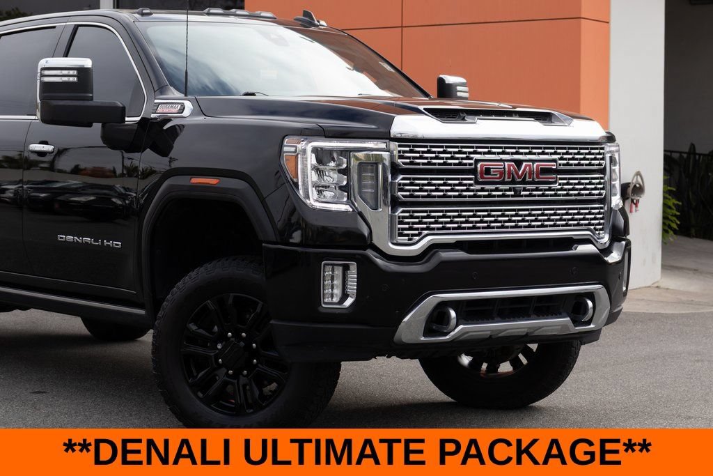 Used 2022 GMC Sierra 2500 Denali w/ Denali Black Diamond Edition AWD/4WD image 3