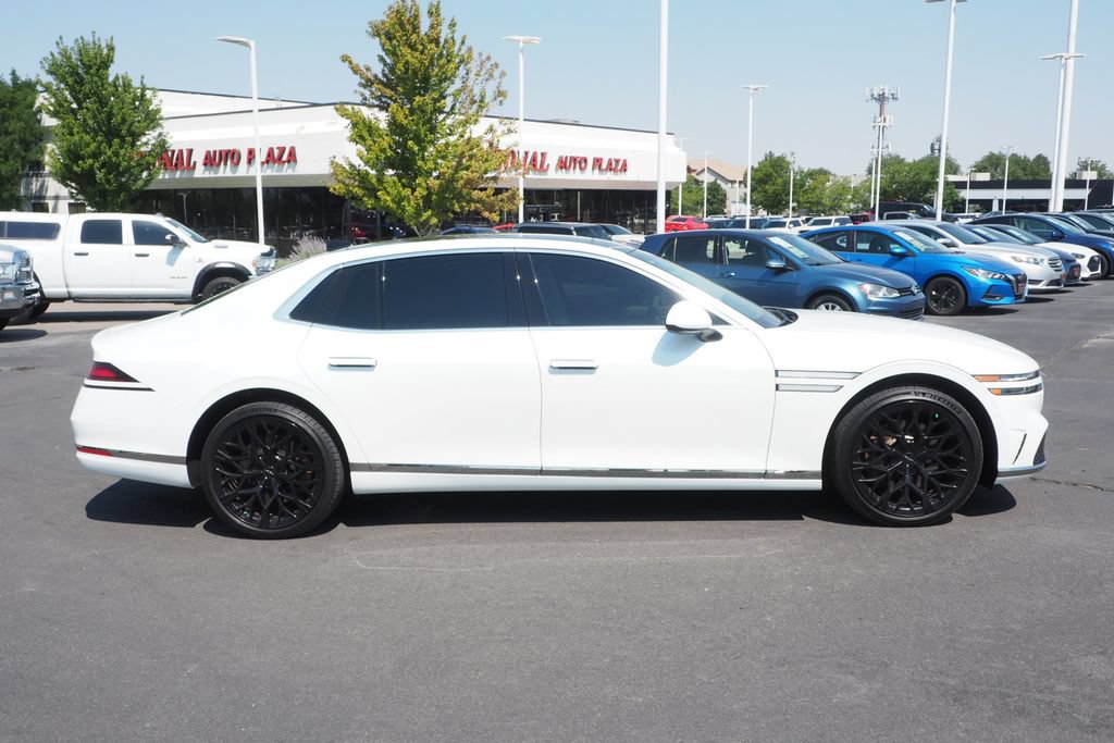 Used 2023 Genesis G90 3.5T AWD/4WD image 8