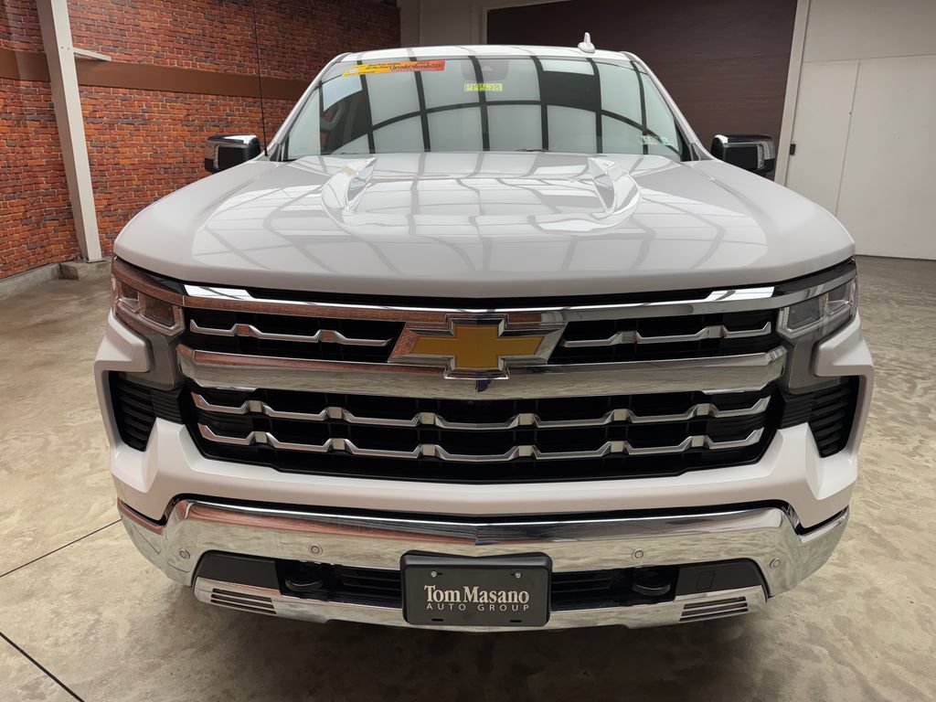 Used 2024 Chevrolet Silverado 1500 LTZ w/ LTZ Convenience Package II AWD/4WD image 8