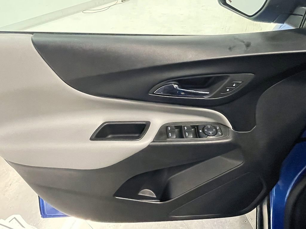 Used 2024 Chevrolet Equinox LS w/ Driver Confidence II Package image 18