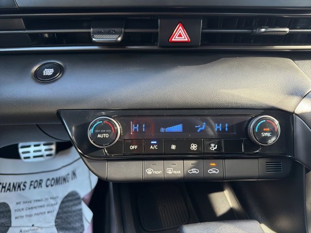 Certified 2025 Hyundai Elantra Sport image 25
