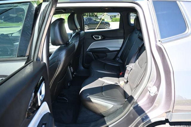 Used 2024 Jeep Compass Limited AWD/4WD image 24