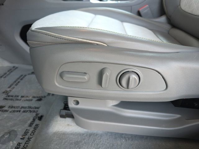 Used 2023 Chevrolet Bolt EUV Premier FWD image 24
