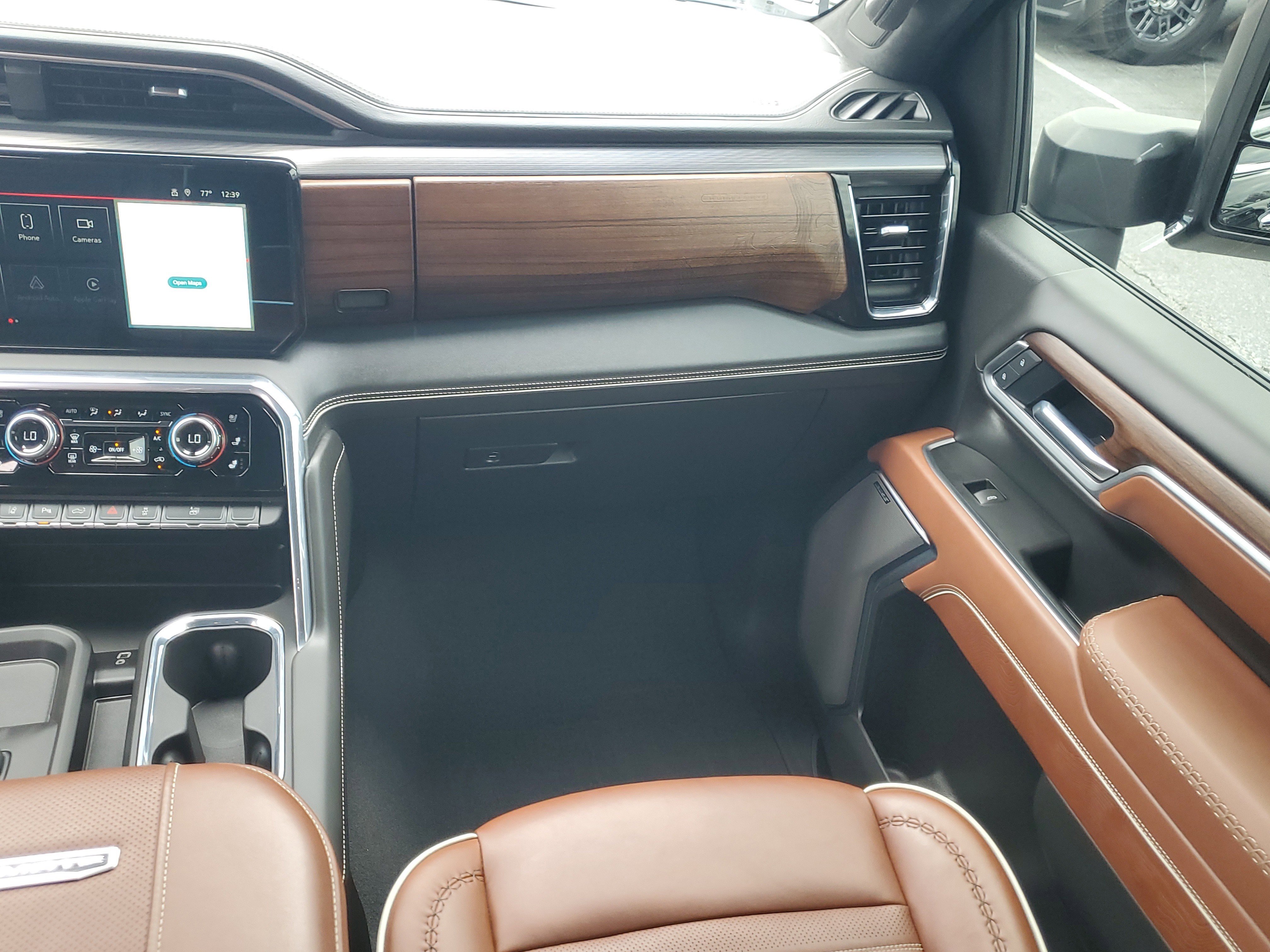 Used 2025 GMC Sierra 3500 Denali Ultimate image 17