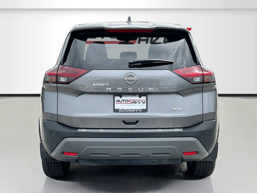 Used 2023 Nissan Rogue SV image 6