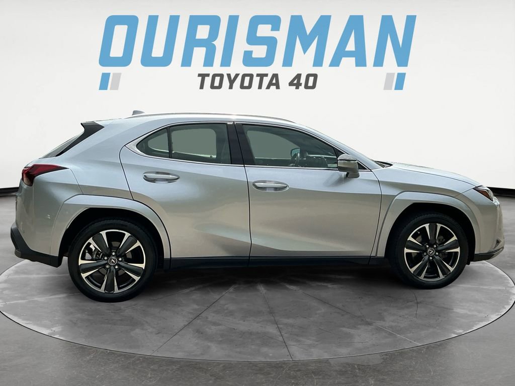 Used 2023 Lexus UX 250h AWD w/ Accessory Package (Z2) image 8
