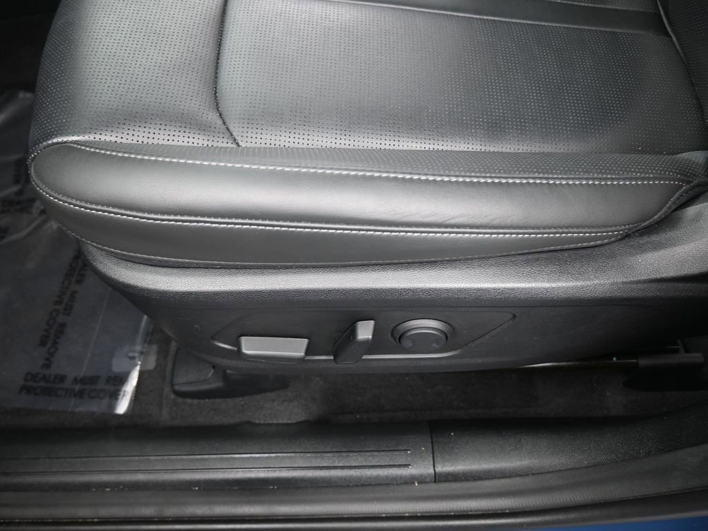 Used 2025 Kia Sorento SX image 16