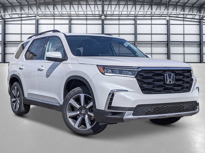 New 2025 Honda Pilot Touring image 7