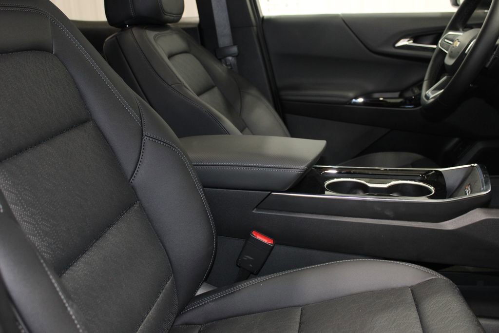 New 2025 Chevrolet Equinox LT w/ Convenience Package II image 19