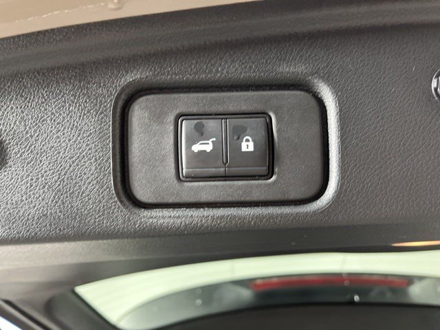 Used 2023 Nissan Pathfinder Platinum w/ Cargo Package AWD/4WD image 50