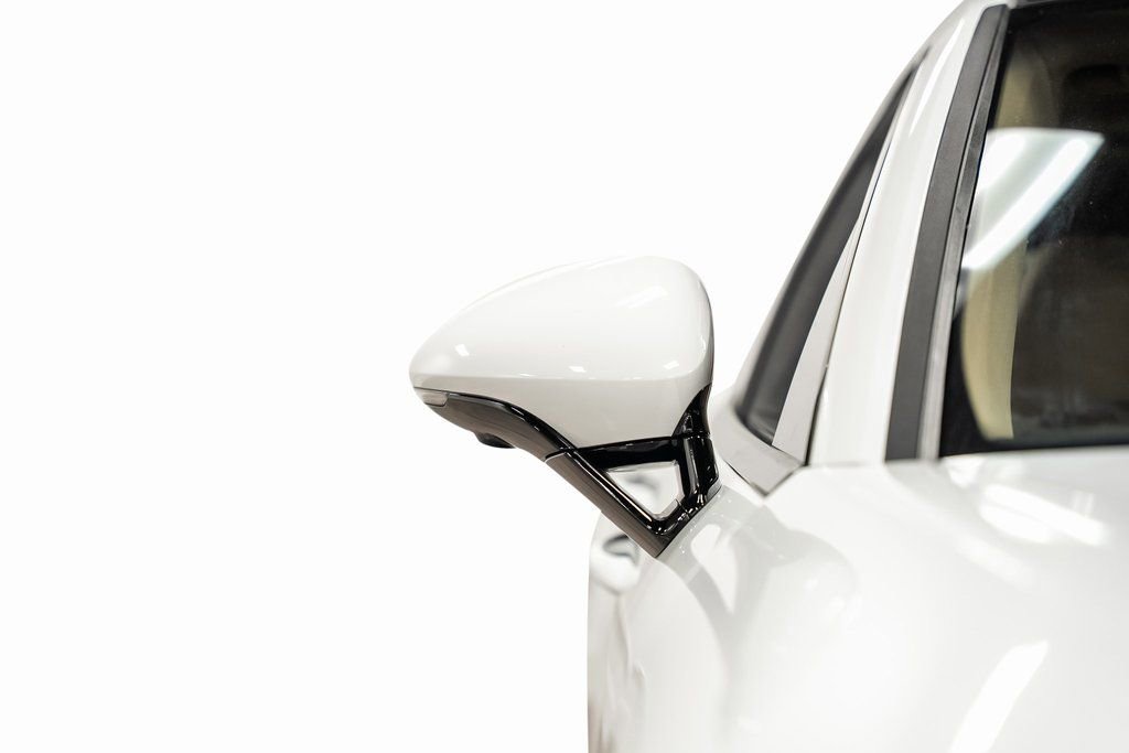 Used 2023 Porsche Panamera Platinum Edition image 11