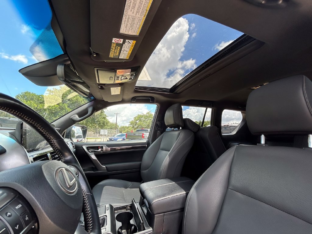 Used 2023 Lexus GX 460 AWD/4WD image 12