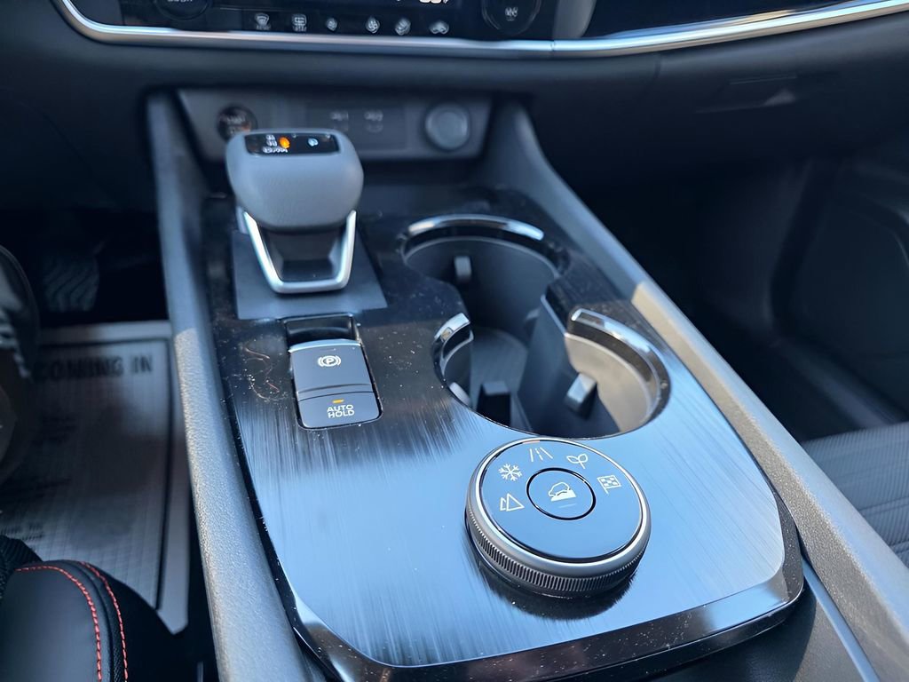 New 2026 Nissan Rogue SV image 29