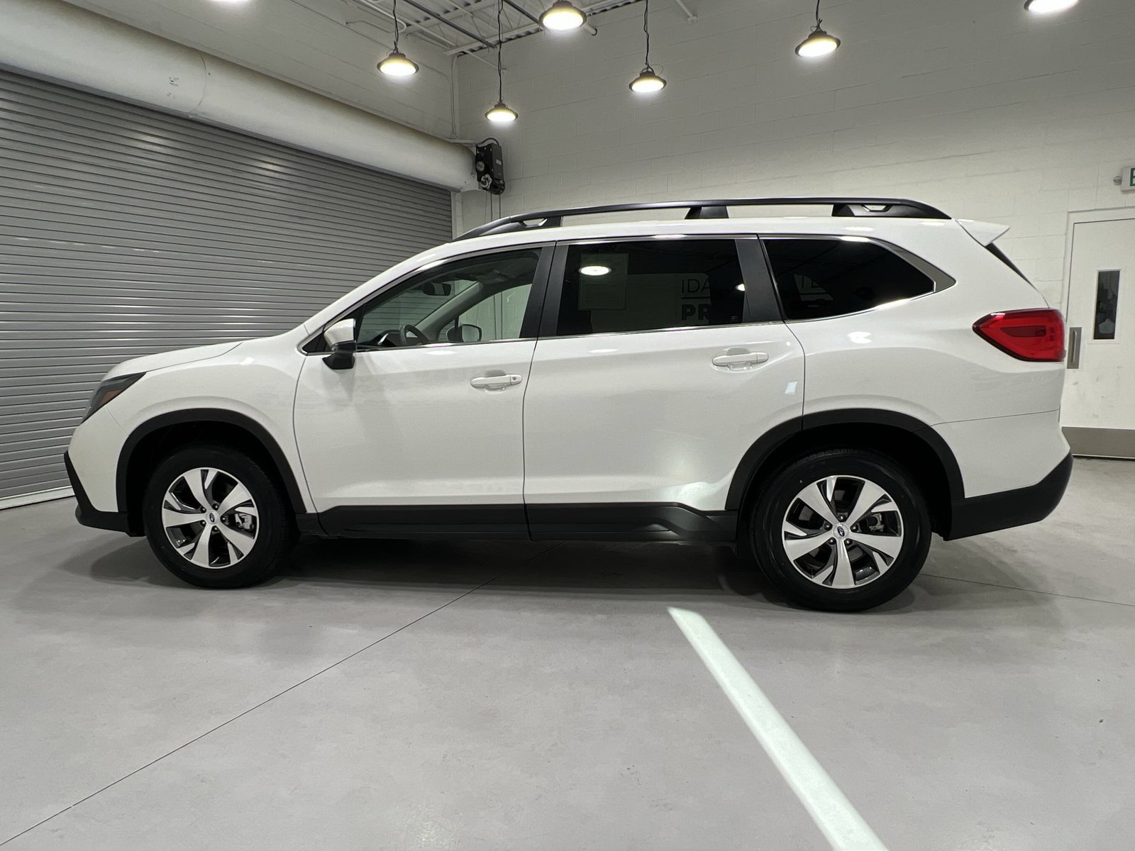 Used 2025 Subaru Ascent Premium AWD/4WD image 5