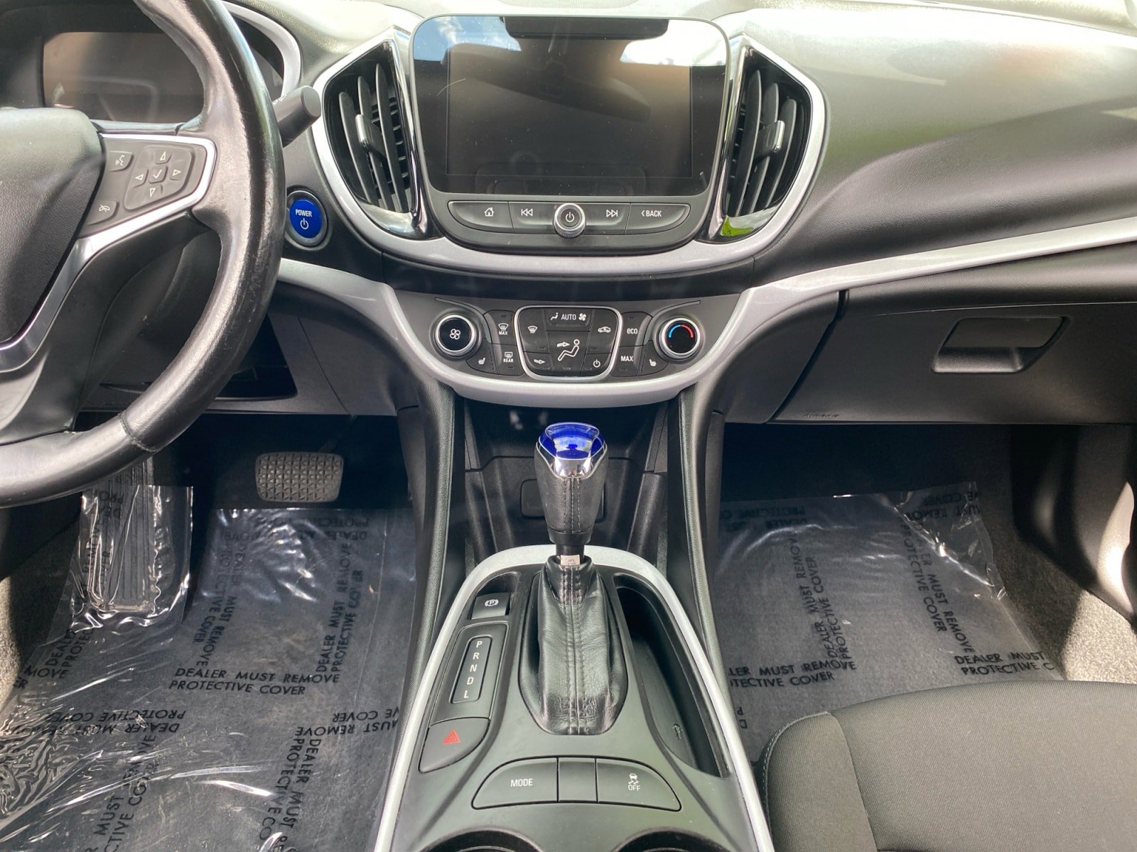 Used 2018 Chevrolet Volt LT w/ Comfort Package FWD image 11