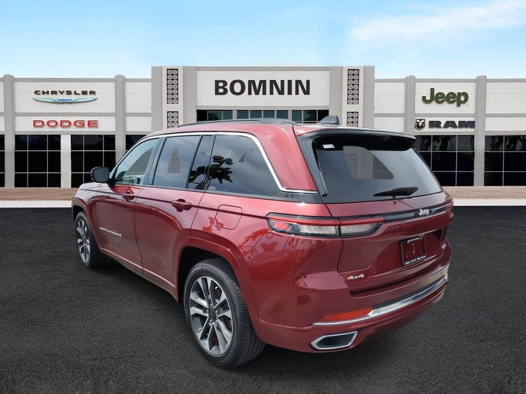 Used 2024 Jeep Grand Cherokee Overland w/ Luxury Tech Group IV AWD/4WD image 4