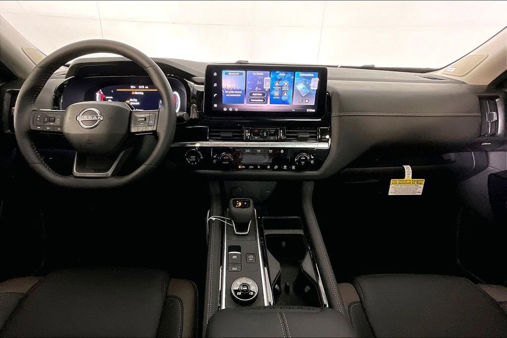 New 2026 Nissan Pathfinder Platinum w/ Cargo Package image 2