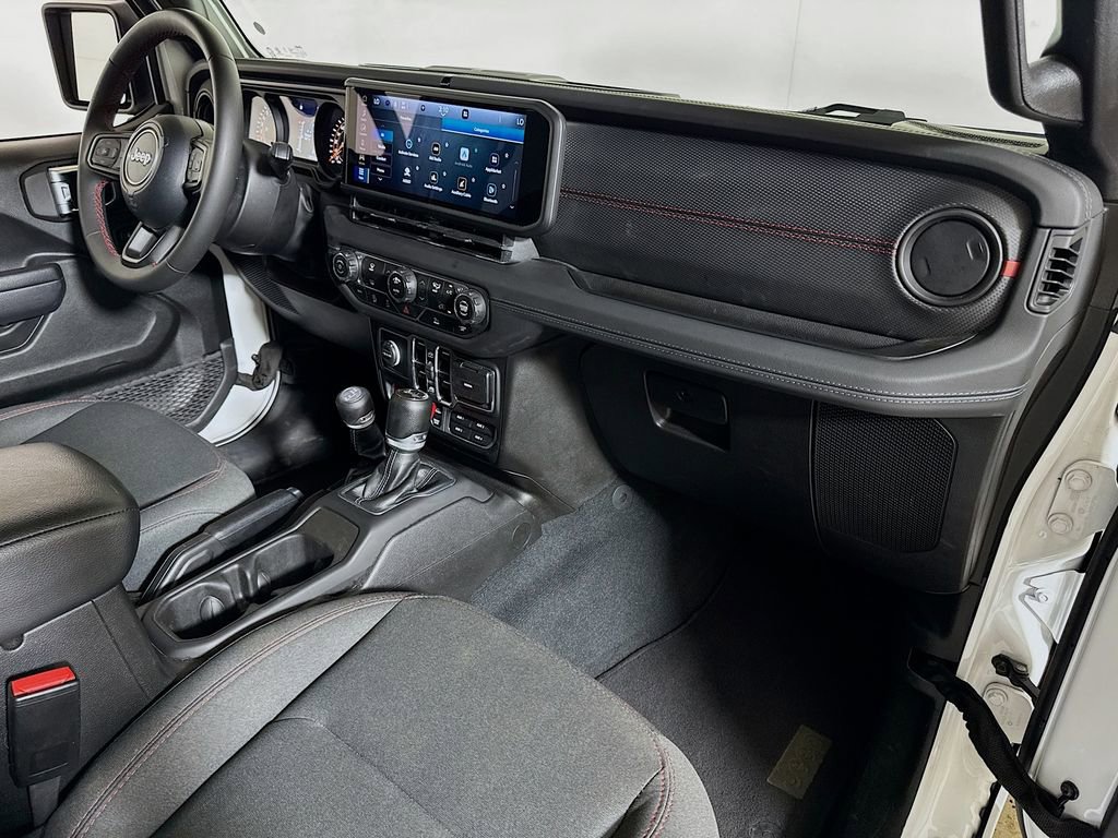 Used 2024 Jeep Wrangler Unlimited Rubicon image 25