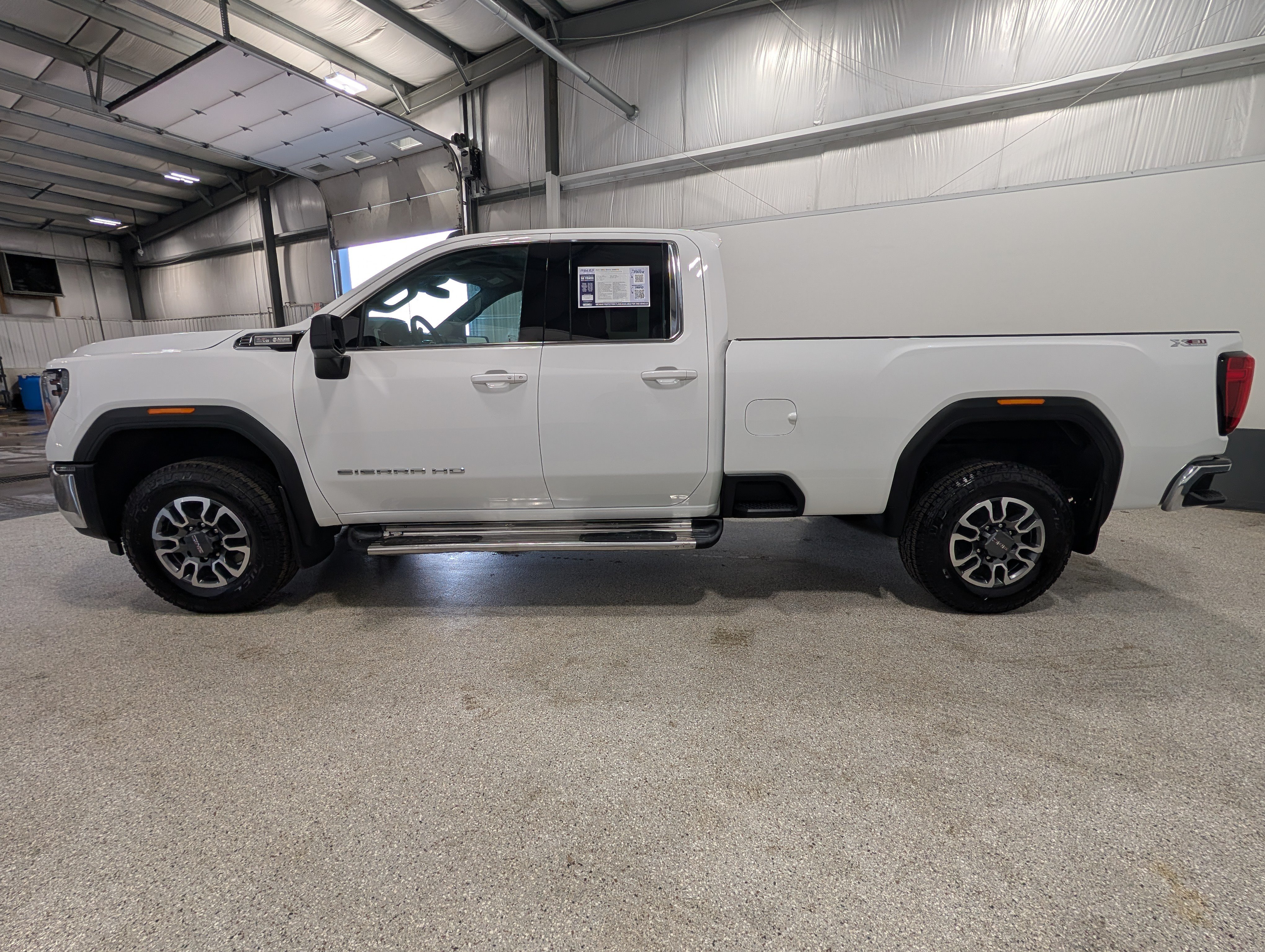 Used 2024 GMC Sierra 2500 SLE w/ SLE Convenience Package AWD/4WD image 5
