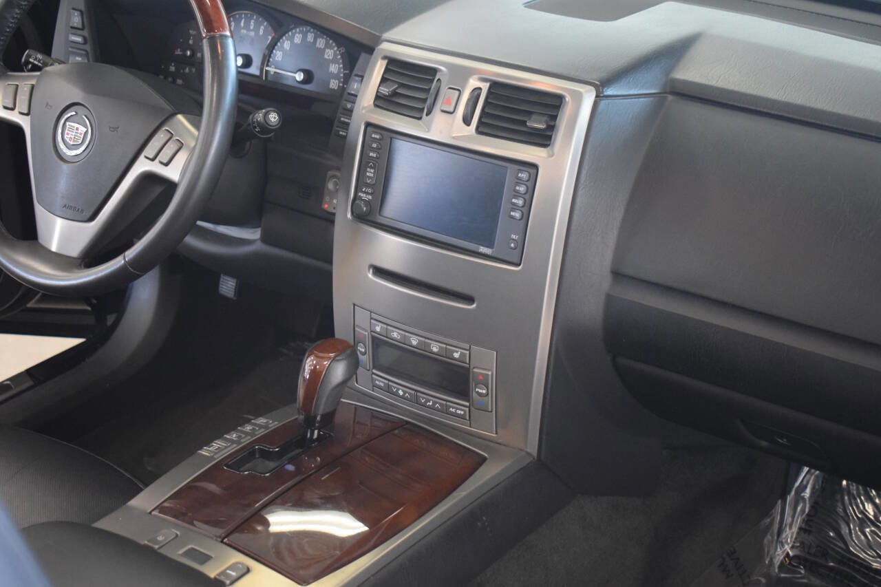 Used 2005 Cadillac XLR Base 2dr Roadster image 75