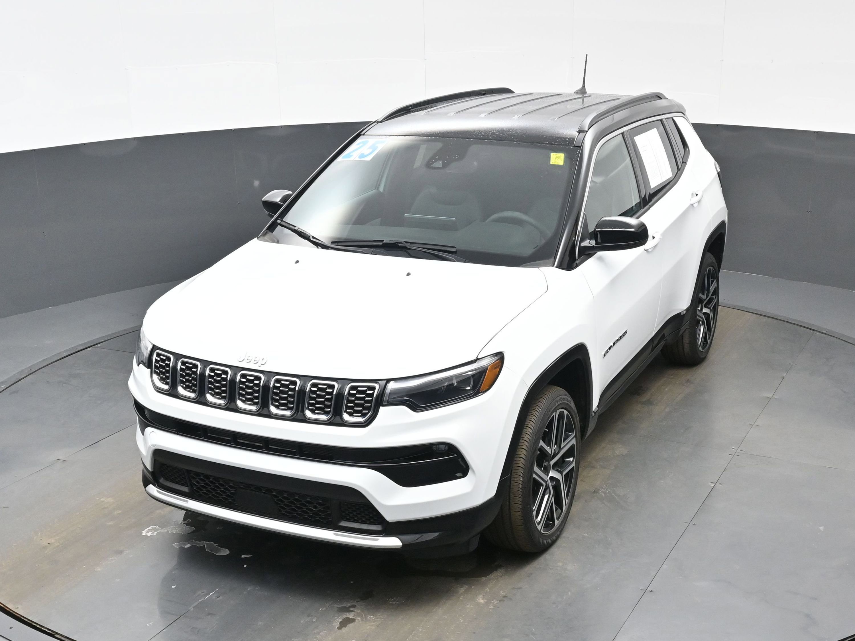 Used 2025 Jeep Compass Limited w/ Elite Group image 32