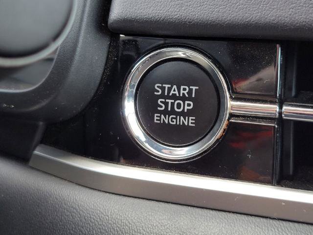 Used 2023 Mitsubishi Outlander SE image 36