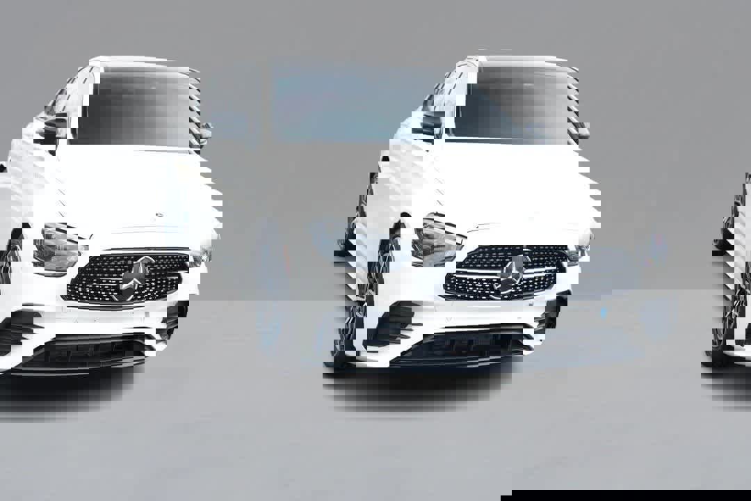 Certified 2022 Mercedes-Benz E 350 4MATIC Sedan image 3