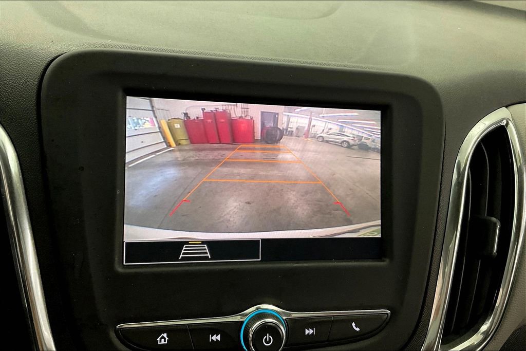 Used 2022 Chevrolet Equinox LS image 24