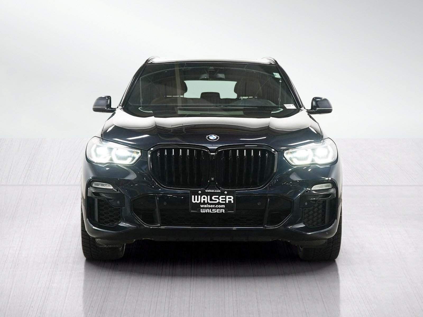 Used 2021 BMW X5 M50i AWD/4WD image 8