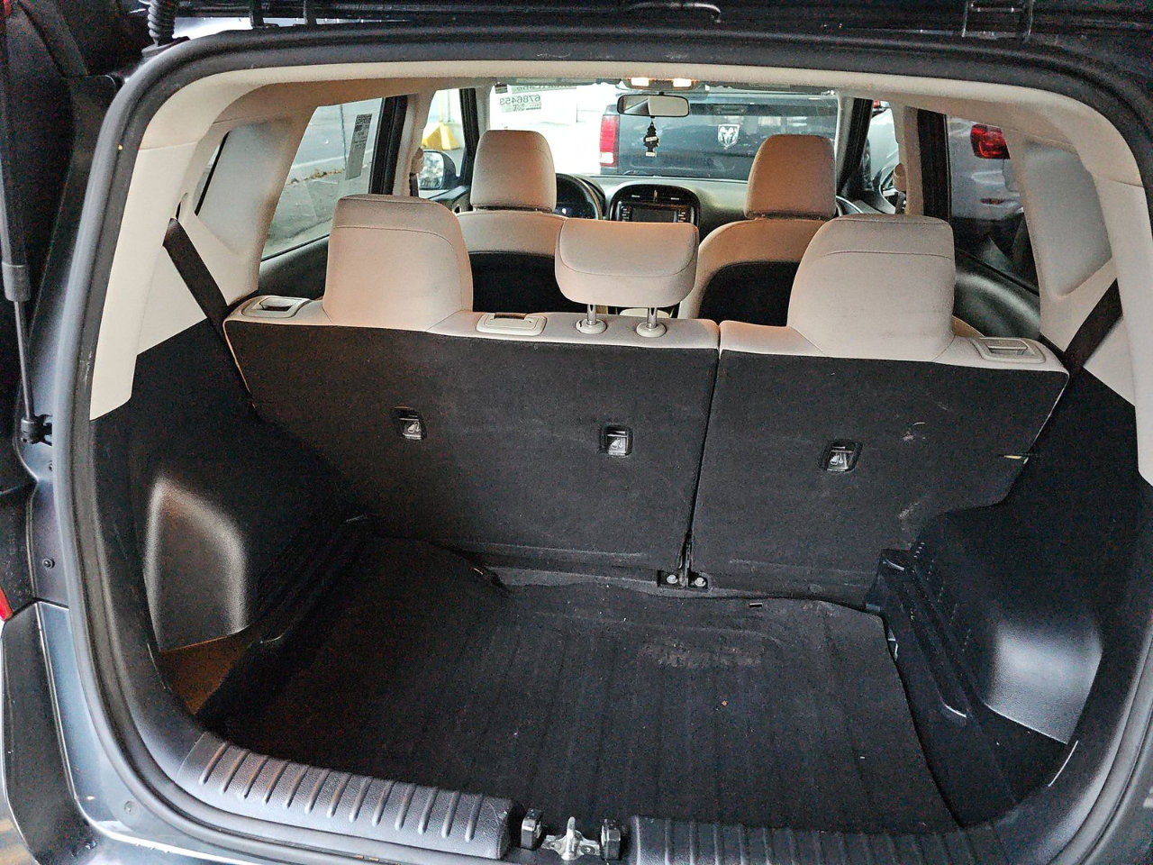 Used 2020 Kia Soul LX image 16