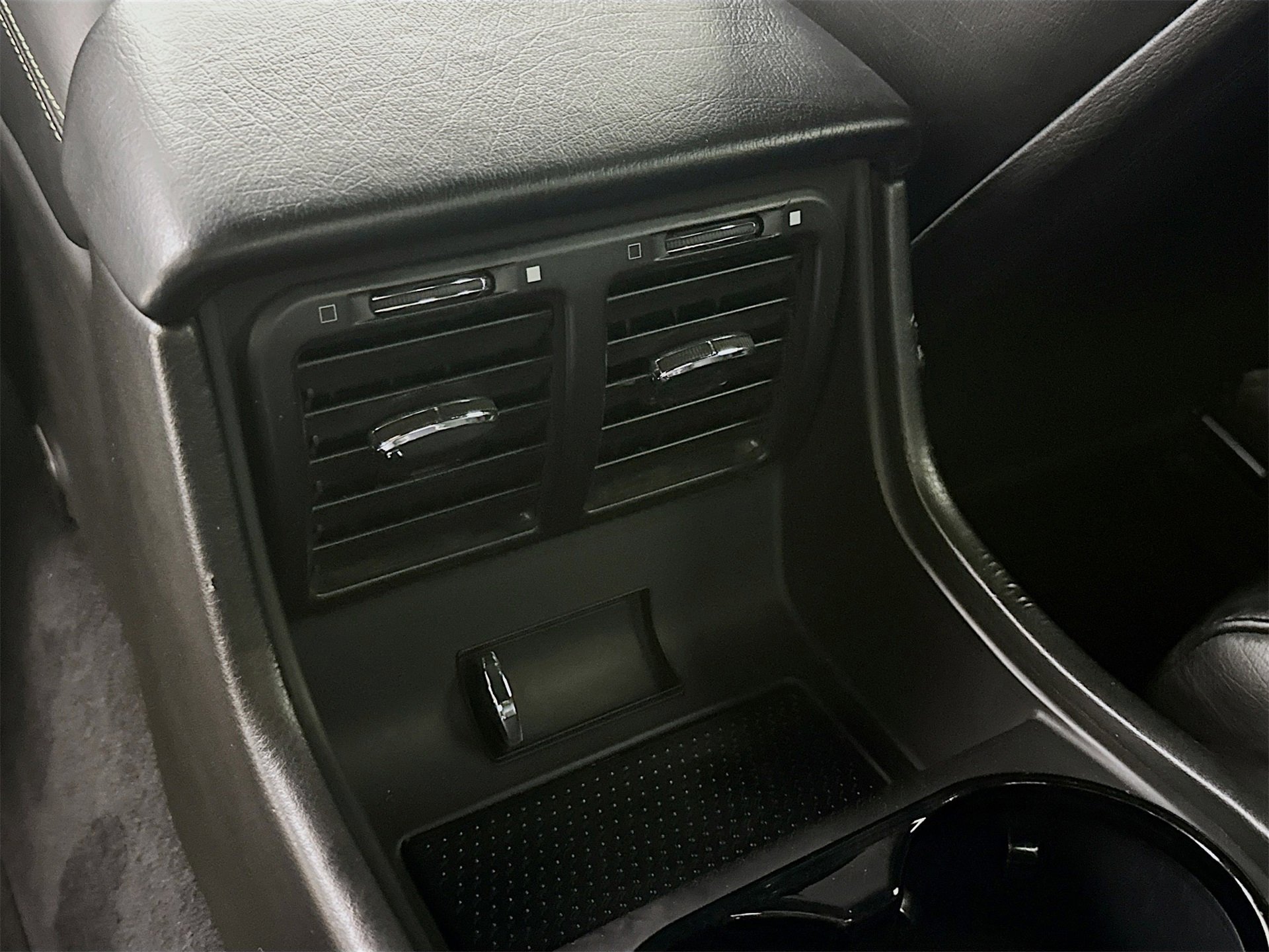 Used 2018 Maserati GranTurismo Sport image 25