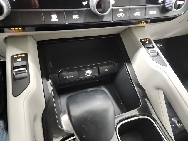 Used 2021 Kia Telluride S image 37