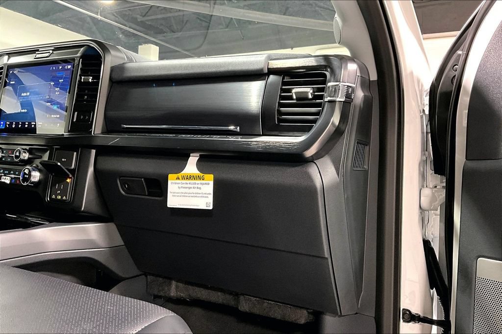Used 2026 Ford F450 Lariat AWD/4WD image 19