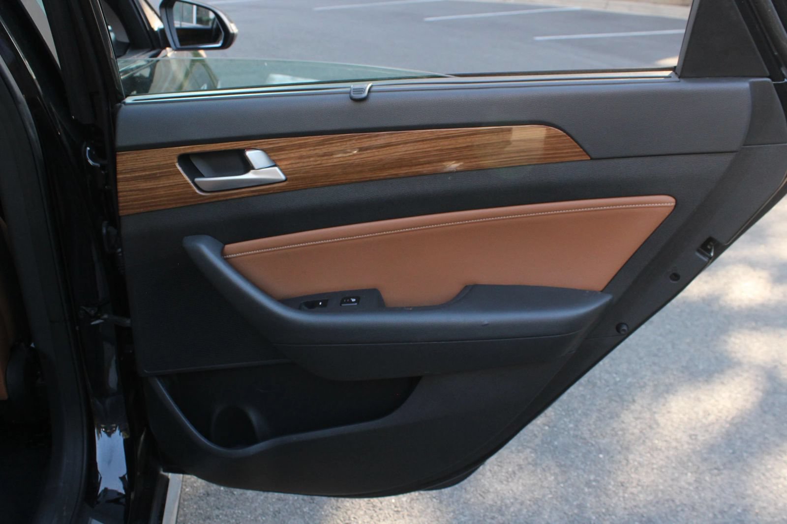 Used 2015 Hyundai Sonata Limited FWD image 19