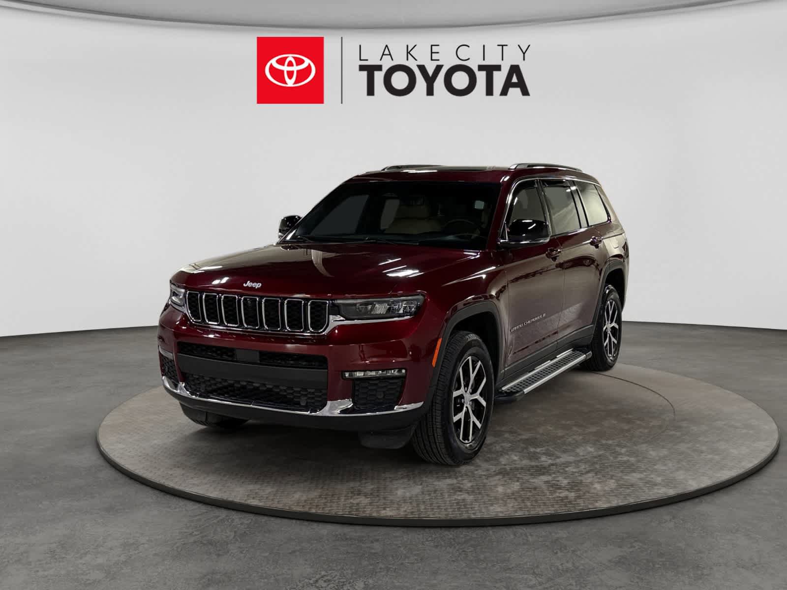 Used 2025 Jeep Grand Cherokee L Limited w/ Luxury Tech Group II RWD image 1