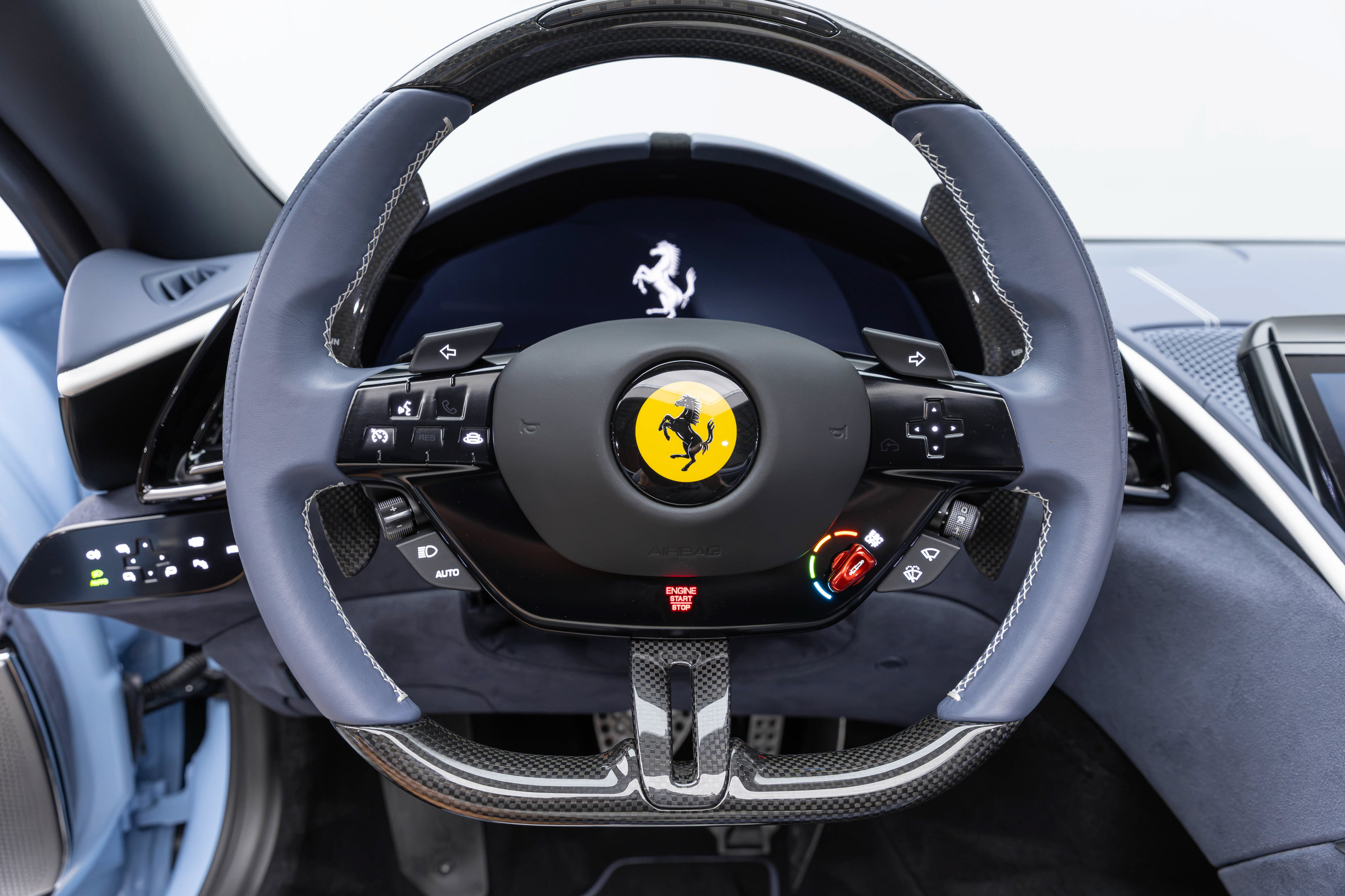 Certified 2025 Ferrari Roma Spider RWD image 19