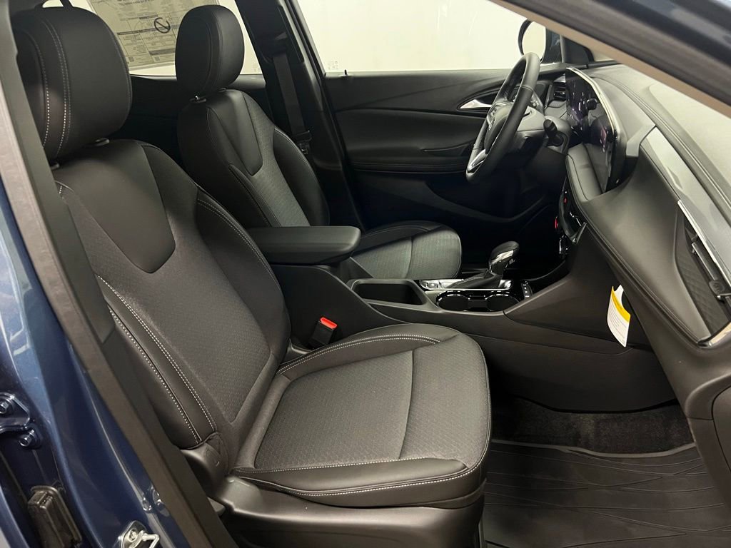 New 2026 Buick Encore GX Preferred w/ Comfort Package AWD/4WD image 36