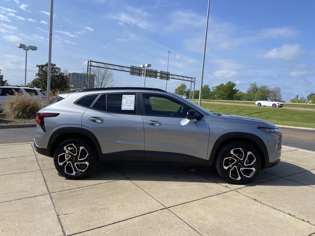 Used 2025 Chevrolet Trax RS image 20