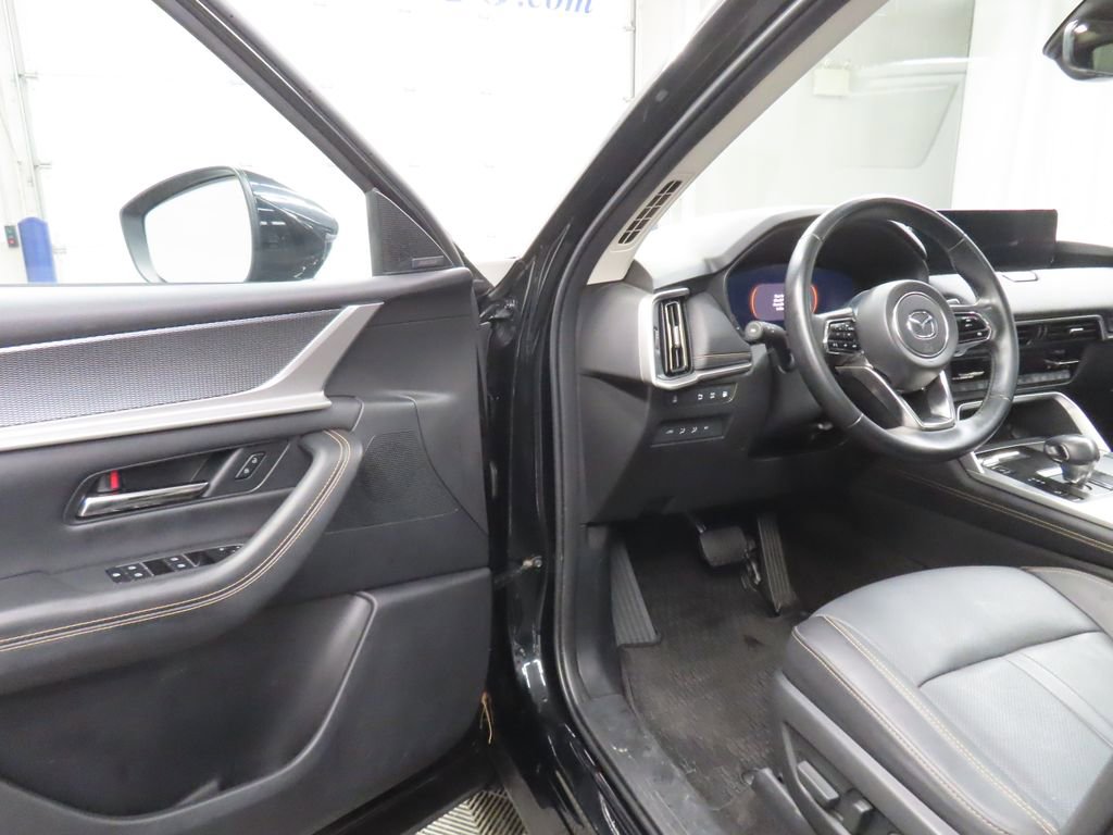 Used 2024 MAZDA CX-90 Plug-In Hybrid w/ Premium Pkg image 38